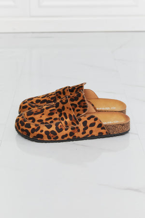 Weeboo Leopard Flat Mules