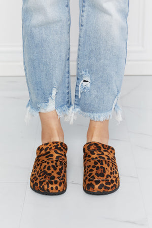Weeboo Leopard Flat Mules