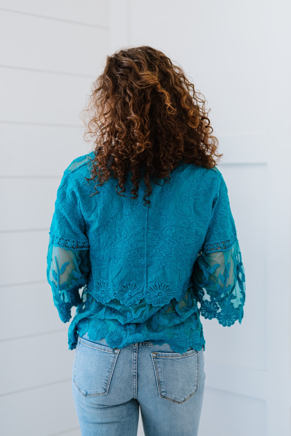 Davi &amp; Dani Lace Oasis Full Size Run Top