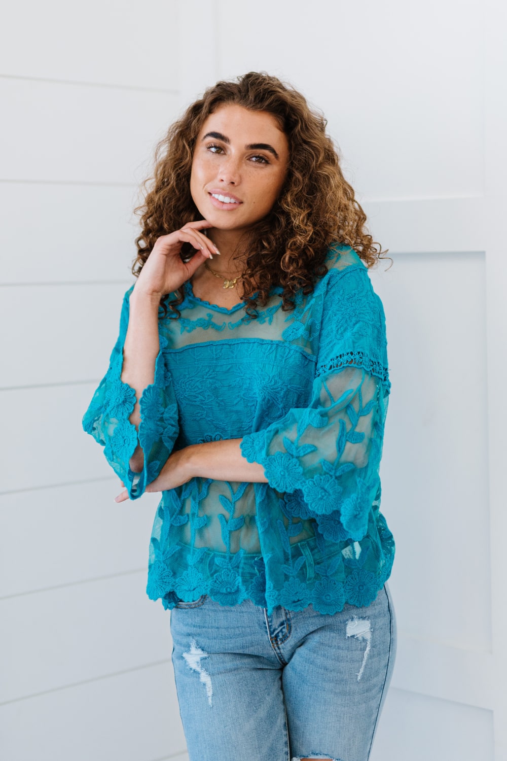 Davi &amp; Dani Lace Oasis Full Size Run Top