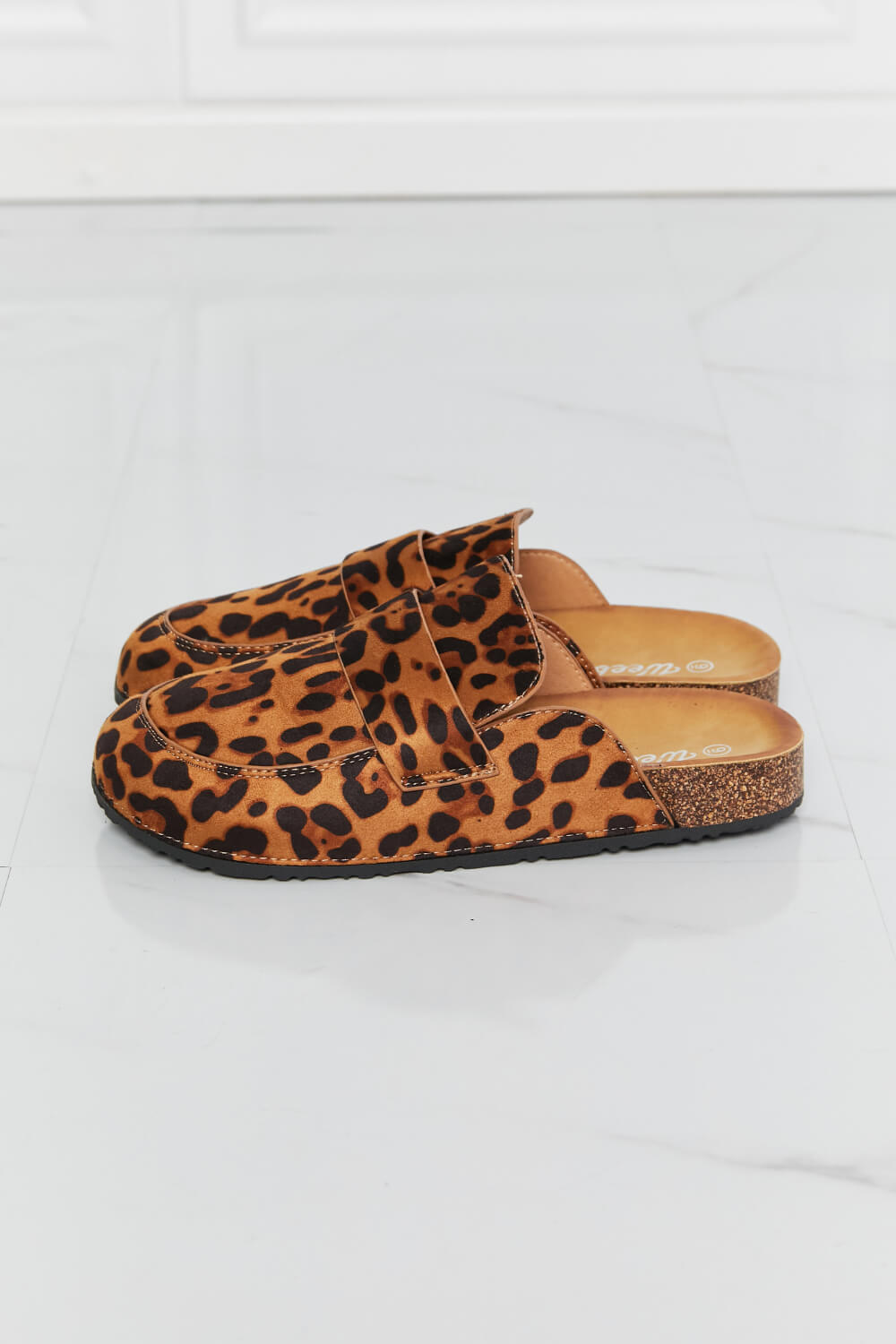 Weeboo Leopard Flat Mules
