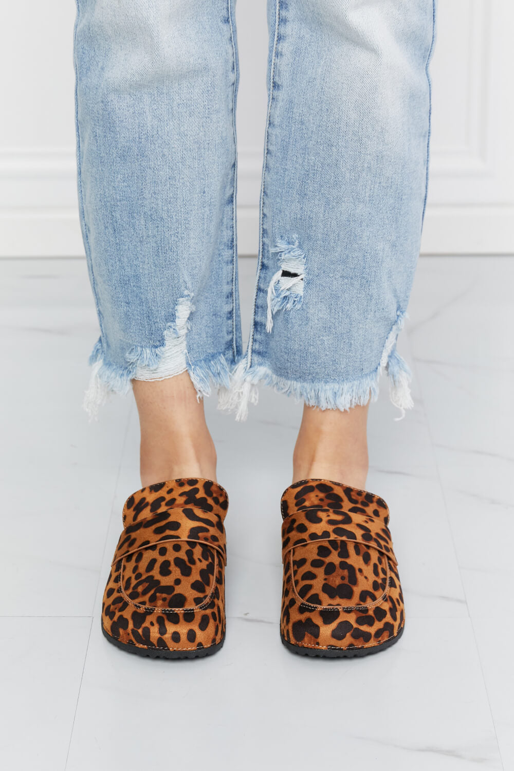 Weeboo Leopard Flat Mules