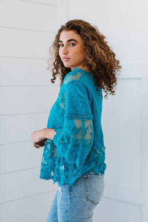 Davi & Dani Lace Oasis Full Size Run Top