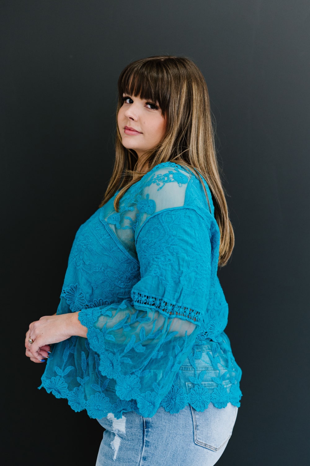Davi &amp; Dani Lace Oasis Full Size Run Top